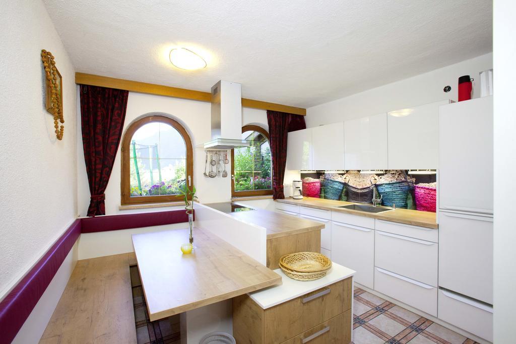 Familienferienhaus Florentine Längenfeld Extérieur photo
